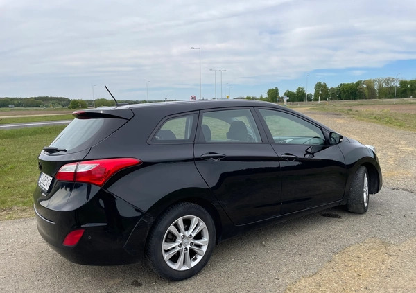 Hyundai I30 cena 33000 przebieg: 196300, rok produkcji 2014 z Błażowa małe 137